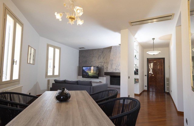 Emanuela House - In the Heart of Carpi