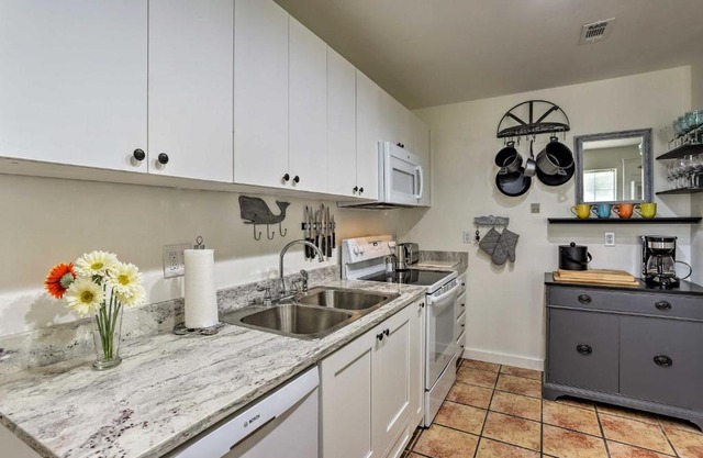 Emerald Coast Getaway with Yard - Steps to Beach!