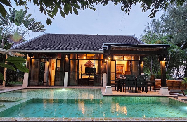 Emerald Sands Villa - 3 Bed Beach Villa with Private Pool