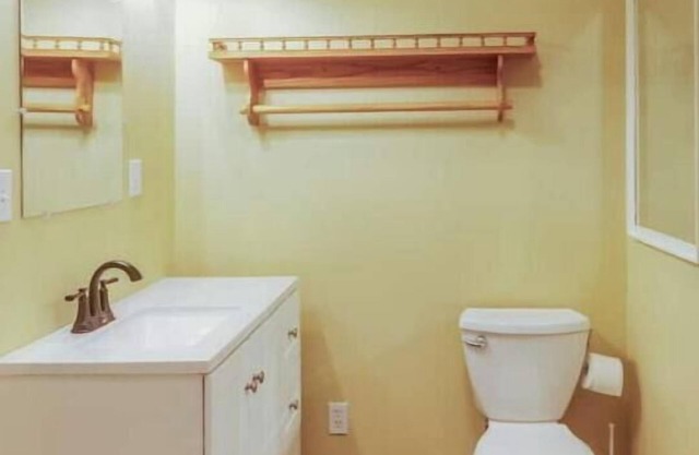 Enchanting One-BDRM Rural Area