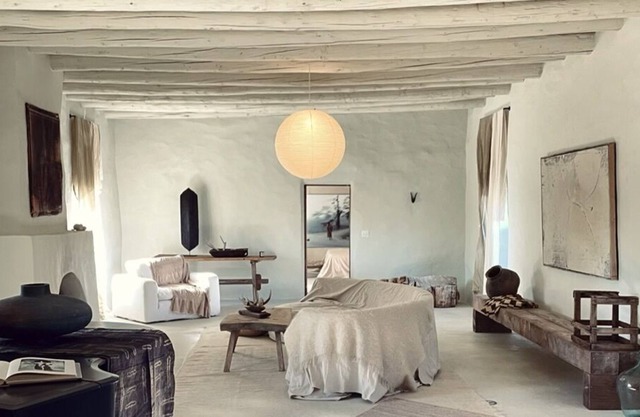 Enchanting retreat on 5 picturesque acres in the historic village of Galisteo.