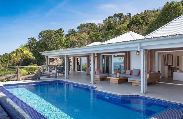 Endeavour (1/3 Rooms)