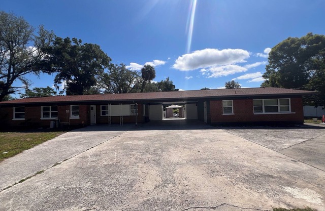 Enjoy a comfortable stay in our clean and accurate listing. 5 min from Busch G.