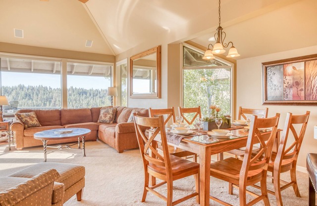 Enjoy Deschutes River Views from Beautiful 2-Bedroom Mt. Bachelor Village Condo!