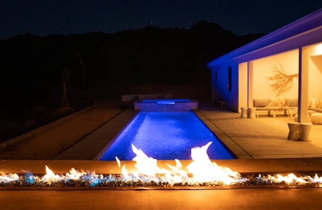 Enjoy full access to the property—wander, explore, and connect with nature. Relax with stunning sunsets and star-filled skies. For urgent matters, our support team is just a message or call away. 🌵✨