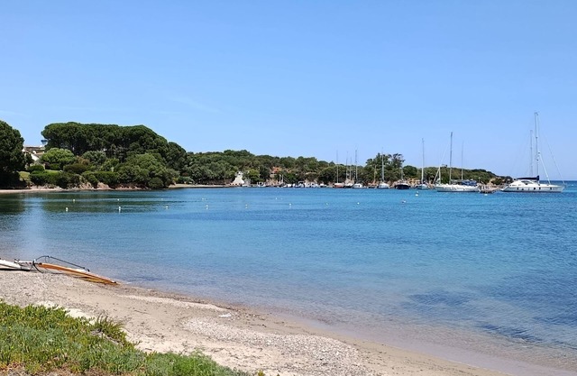 Enjoy Hermosa: house with garden perfect for relaxation and sea.