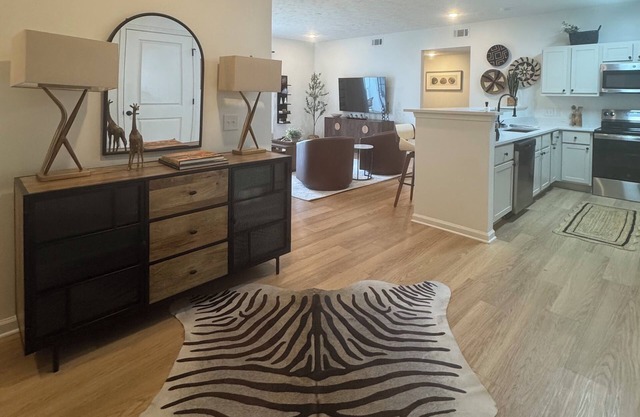 Enjoy Newly Renovated 3-bedroom condo in Starkville, Ms. Easy walk to campus.