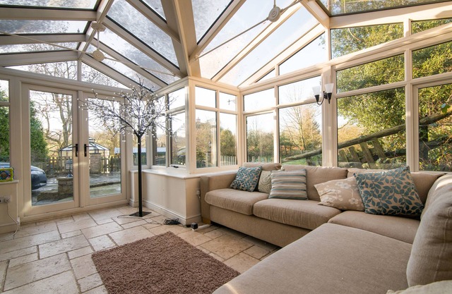 Enjoy Riverside luxury in the Peak District