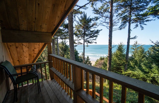Enjoy the Oceanfront Views at this Pet Friendly home, with Beach Access Nearby