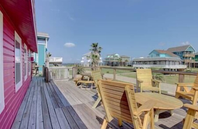 Enjoy your short walk to the Beach
