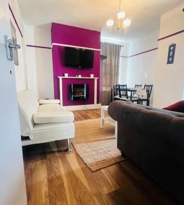 Entire 2 bed flat in London