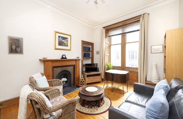 Entire Charming 1BR Edinburgh Apt near city centre