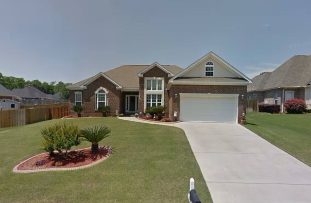 Entire Home Augusta, Martinez GA with Swimming pool