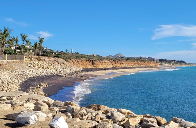 Entire House/Casa in La Playita