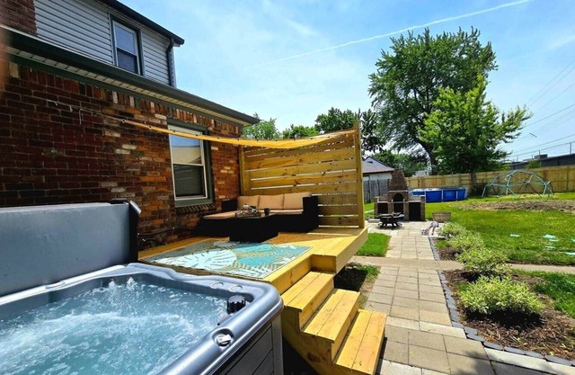 ¤Entire Property¤hot tub, pool, glamping games@MLC