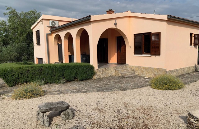 Entire villa in quiet location near the krka waterfalls unesco heritage site