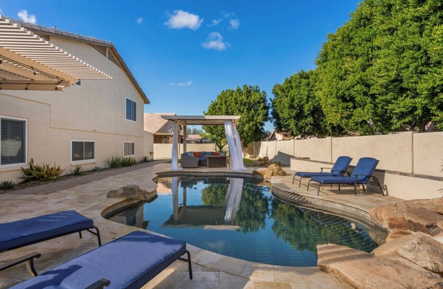 Epic 6BR w/Foosball + Popcorn | Pool + Fire Pit