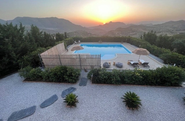 Epic Sicilian Views Pool, Gym, Sauna, Game Room near Palermo, Cefalu