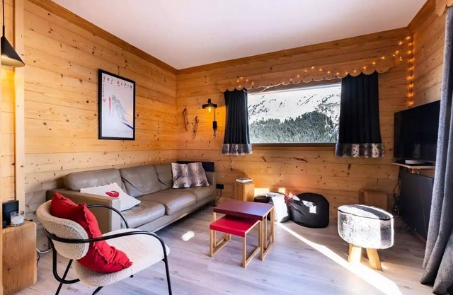 Erines Residence - ERINES 003