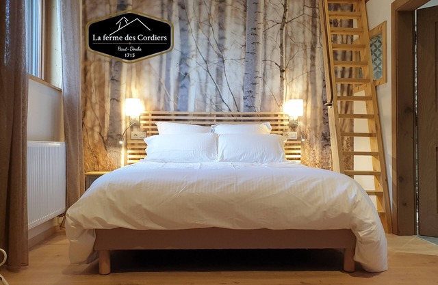 Escape in a warm and comfortable setting! Tailpieces Farm 5☆