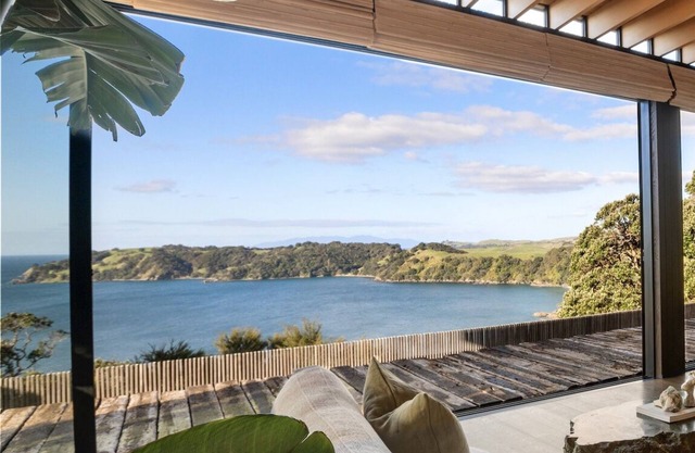 ESCAPE ON BELLE | Coast & Country | WINTER DEAL - Stay for 3, Pay for 2