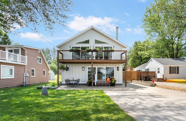 Escape to Hutchins Lake