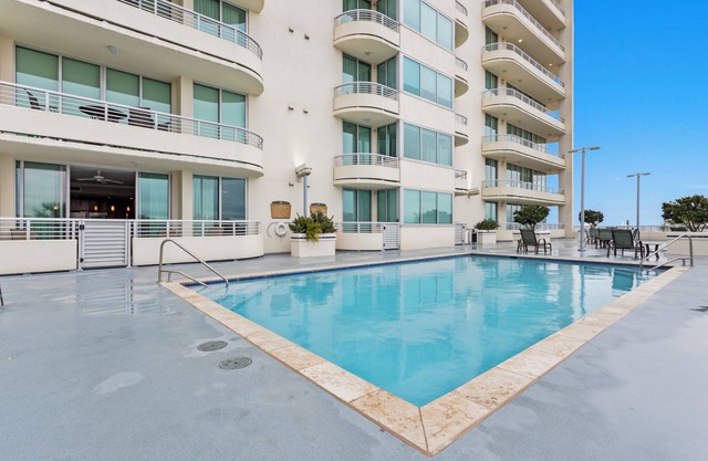 Escape to Ocean Club Biloxi: Your Beachside Haven