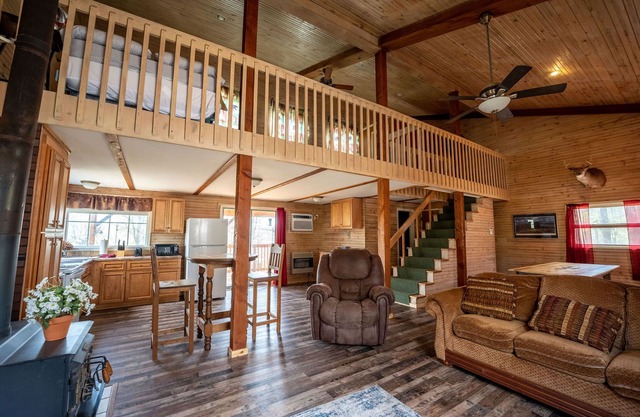 Escape to your cozy cabin near Bennett Spring State Park