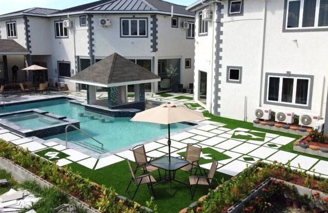 ESCARLET HOTEL