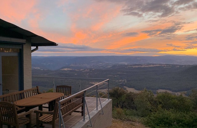 Escarpment Hideaway in Medlow Bath