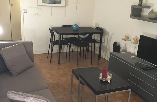 Esplanade de La Defense Apartment