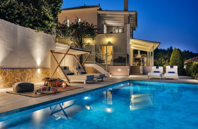 Ether Villa View - Three Bedroom Villa, Sleeps 7