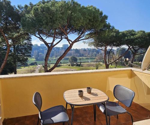 Eur terrazzo vista Laghetto Modigliani