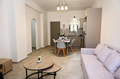 EVDOKIAS Apt,brand new 2025 modern Apt in the center of Alikanas