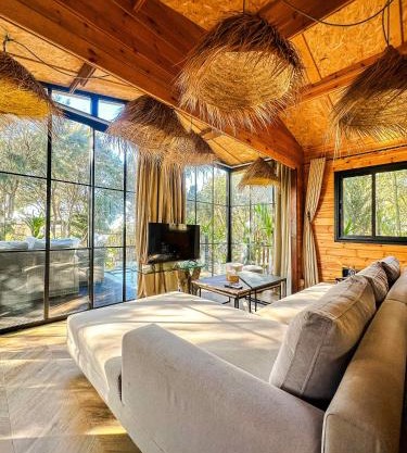Evergreen 1BR Wood Cabin with Bassin & Terrace