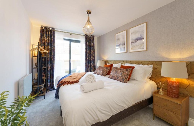 Evergreen - 2 Bed Luxury Apartment by Mint Stays