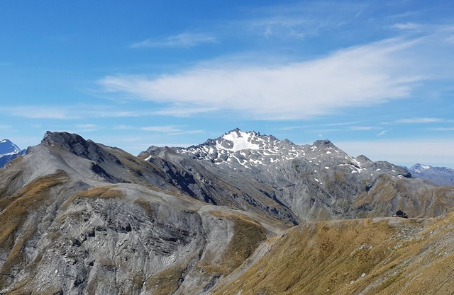 Exclusive Alpine Chalet overlooking Mt Aspiring National Park