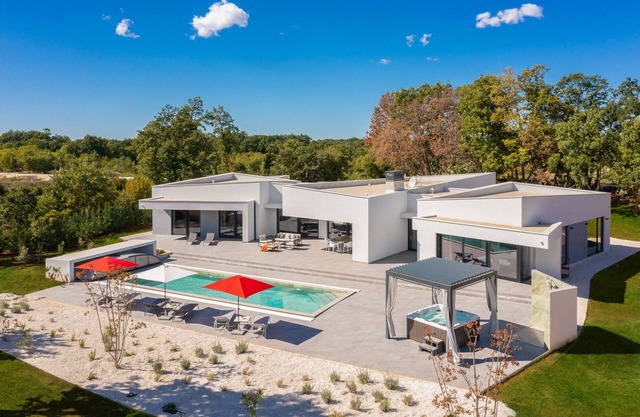 Exclusive five star villa