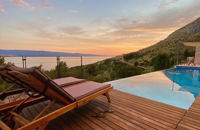 Exclusive location with privacy and amazing panoramic view