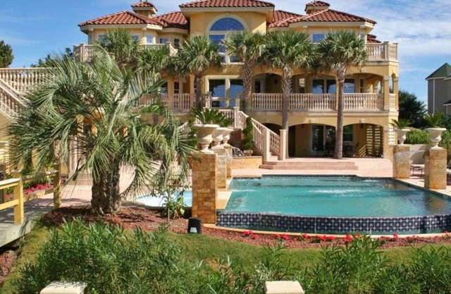 Exclusive Properties by Lane, Five Star, Five Diamond, luxurious waterfront living space