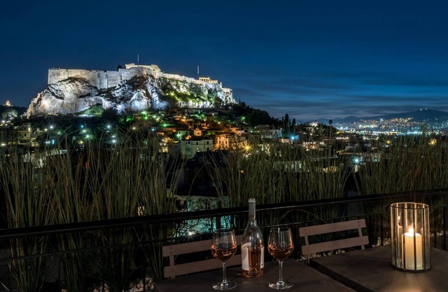 Executive 2 bdr Suite in Plaka - Acropolis View