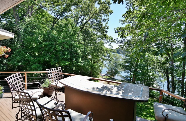 Executive Home With Golf Course Out Front and Lake In The Back- Amazing doesn't describe it