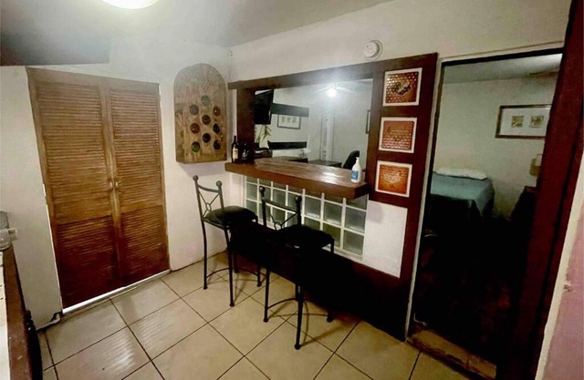 Executive & Romantic Urban suite DT Near HK