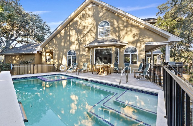 Expansive 6Bd, Private Pool, Outdoor Living Space- 3 Night Min!
