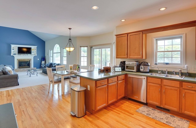 Expansive Upstate Home w/Home Theater!