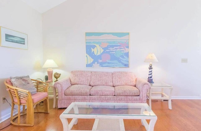 Experience coastal charm at 1838 - Paradise Suite, a spacious 2-bedroom condo in Corolla, NC