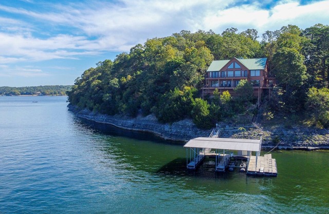 Experience Lakeside Luxury & the Ultimate Grand Lake, OK Vacation Rental