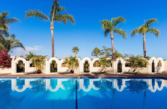 Experience the Best of San Diego! 2 Garden View Units, Free Parking, Pool