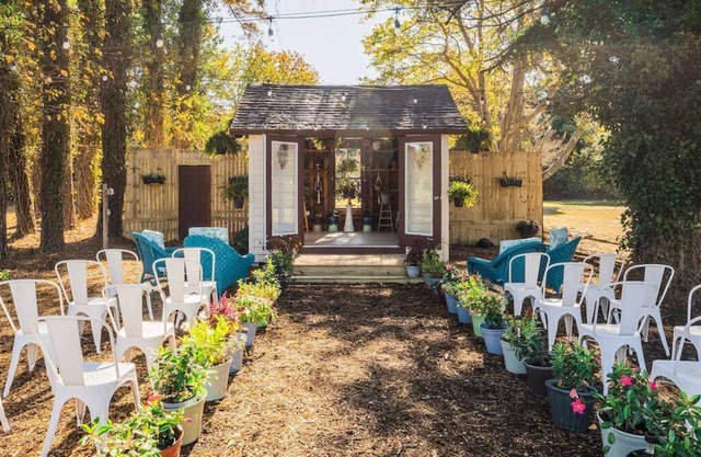 Experience Tiny House Weddings & Retreats