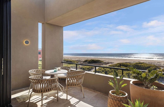 Exquisite Beachfront Villa @ Cerritos l 10 Pax